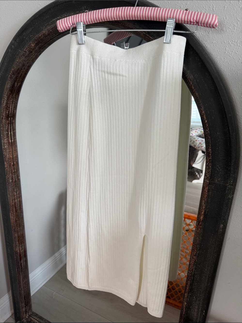 NWT Free People MIDI Sweater Ivory Skirt- Small
